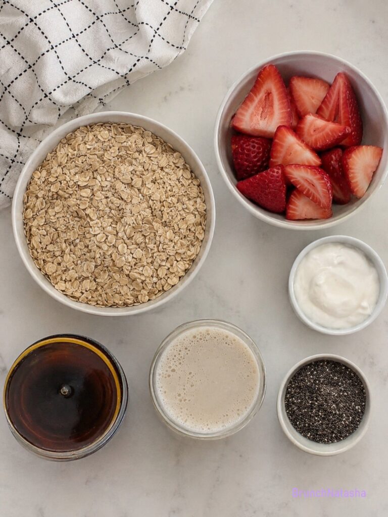 Vanilla Strawberry Overnight Oats