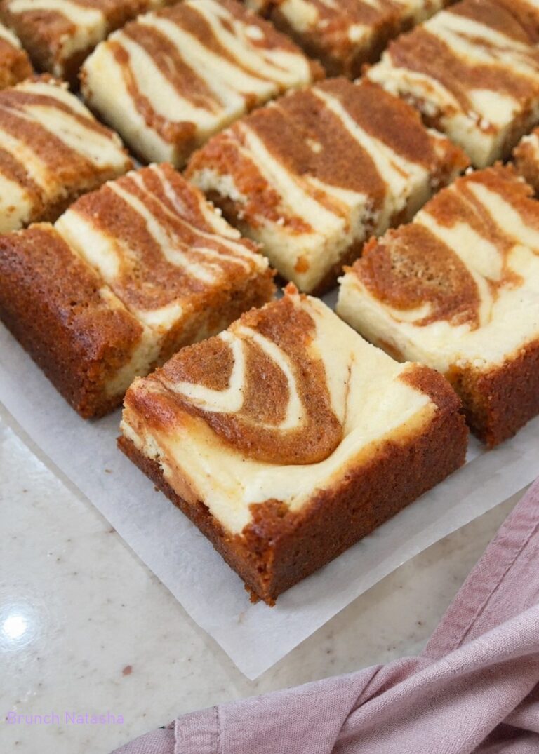 Carrot Cake Cheesecake Bars