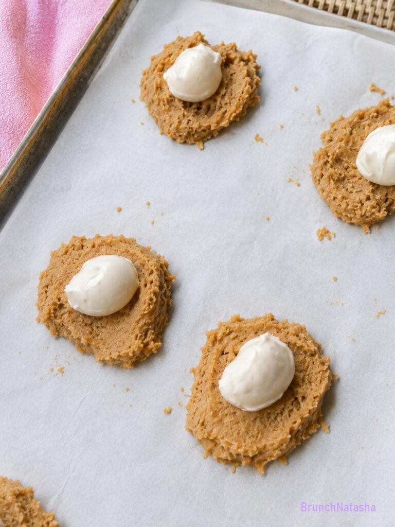 Pumpkin Cheesecake Cookies